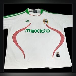 NWT DRAKO MEXICO TEAM WHITE FOOTBALL SOCCER JERSEY ONE SIZE